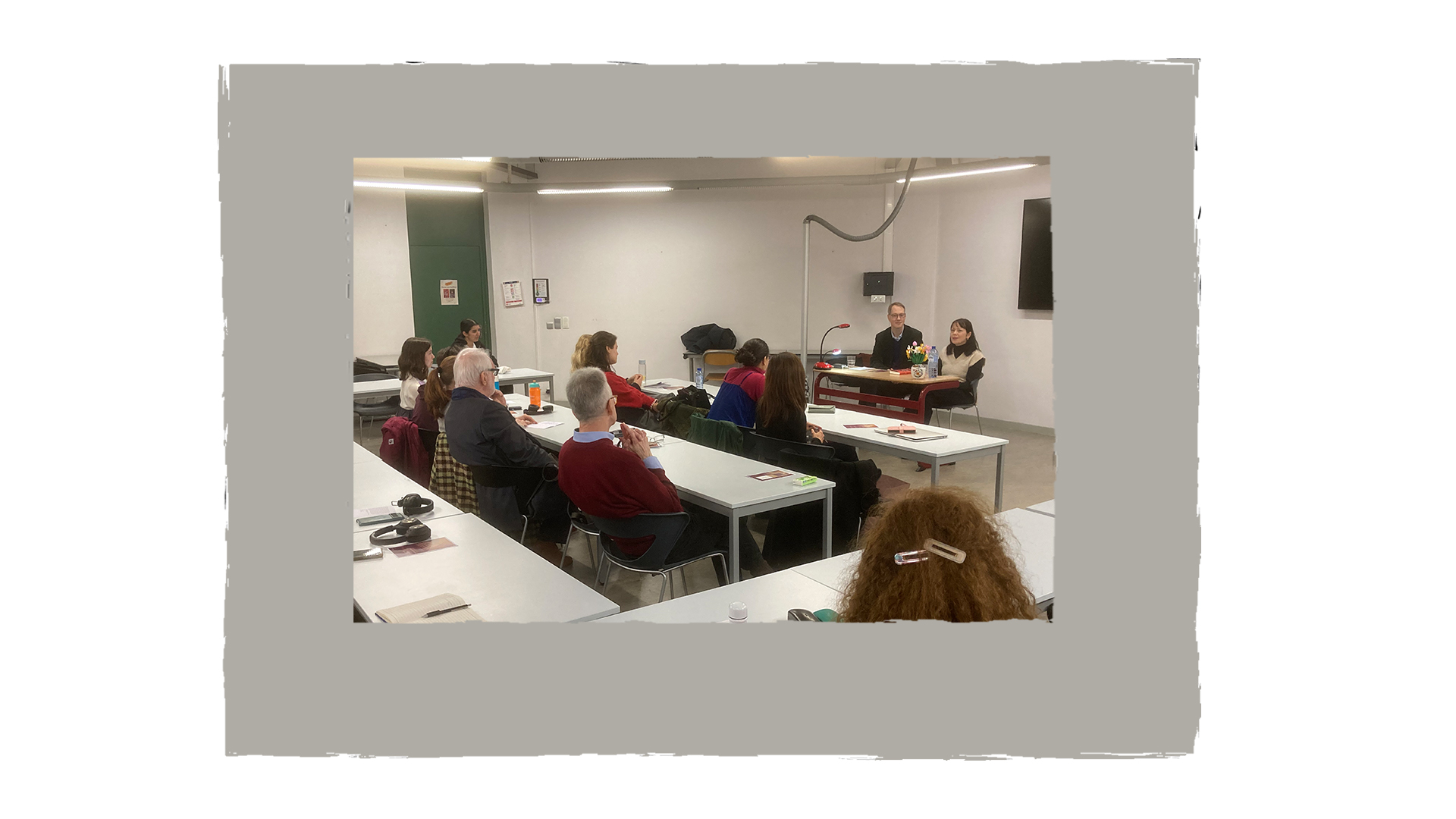 [DEUTSCHCAFÉ: DANA VON SUFFRINS TOXIBABY IN DE KIJKER] (© [Thomas Ernst (extern)] | dwars) 