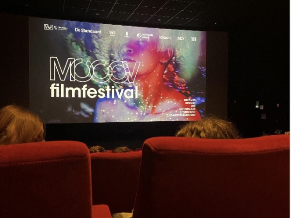 MOOOV FILMFESTIVAL: STEMMEN UIT HET DONKER